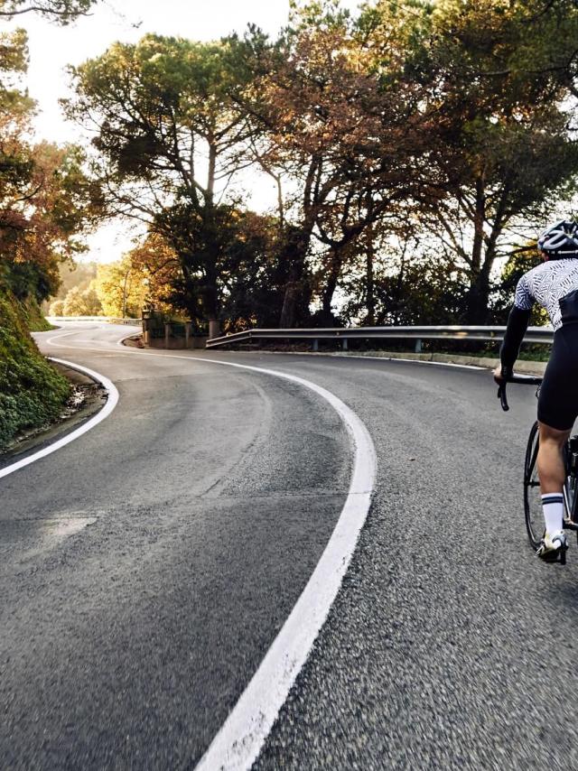 Homme cycliste