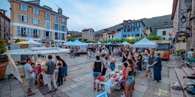 Marché nocturne Allevard-les-Bains