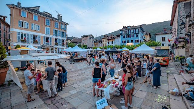 Marché nocturne Allevard-les-Bains