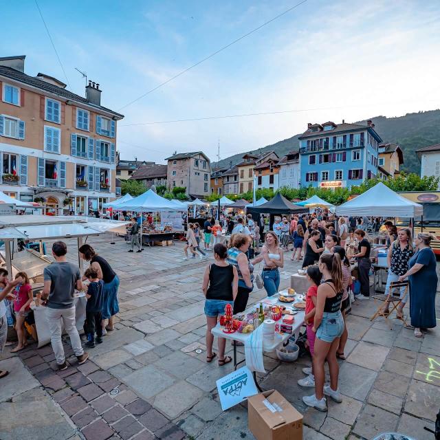 Marché nocturne Allevard-les-Bains